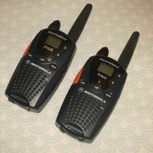 SET 2 Motorola Talkabout FR60 Two Way Radios Walkie Talkies Midnight Blue WORKS